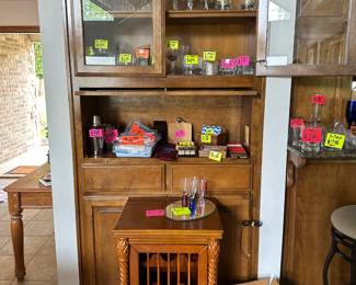 Wine Cabinet - Bar Items