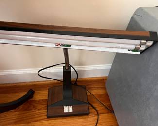 Desk lamp