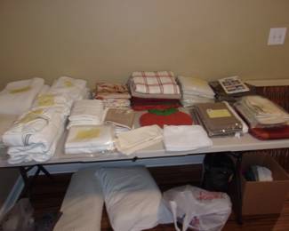 Sheets, Curtain Panels, other Linens