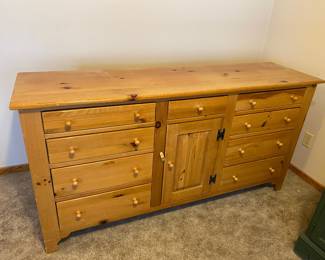 Ethan Allen bedroom piece 