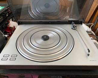 Bang & Olufsen turntable 
