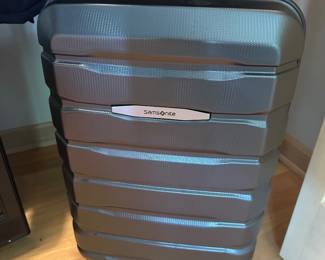Samsonite carryon 