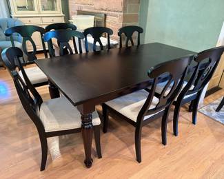 Crate & Barrel dining table with 9 chairs, leaf and table pads......