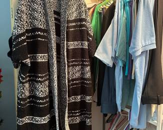 Women's clothing.....