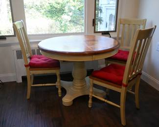 Kitchen Table and 4 Chairs