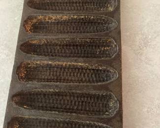 Vintage #3 Cast Iron 7 Ear Corn Bread Pan 8" by 4" There are 2 of them