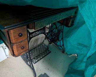 Antique Singer sewing machine 