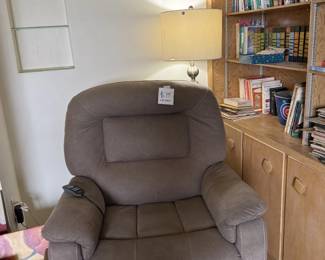 Like new! Electric recliner 