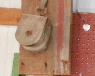 WOOD PULLEY