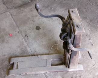 BARN BEAM DRILL