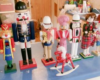 NUT CRACKERS