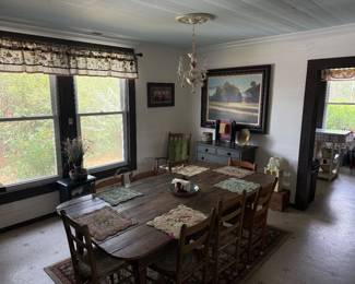 Rugs, placemats, curtains, decor 