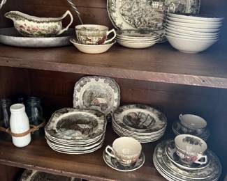 Collectible plate set 