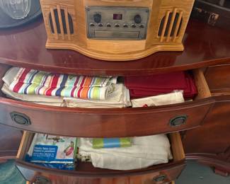 Table cloths and napkins 