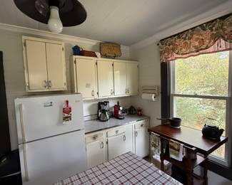 Small appliances, pots, plates