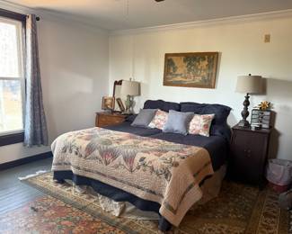 King size bedding and matching rug 