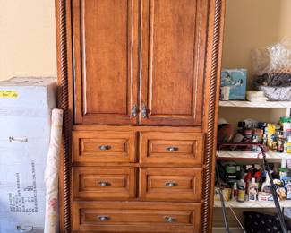 Oak Armoire/Entertainment Ctr