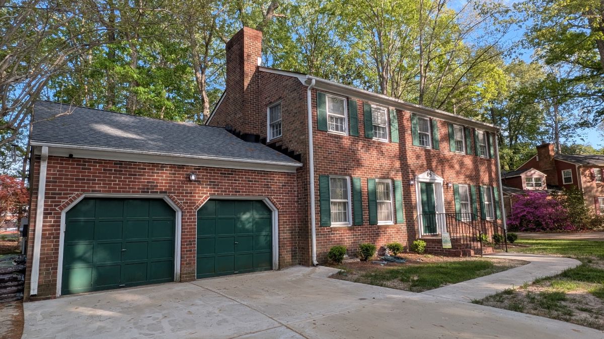 Lovely Village Green Newport News home