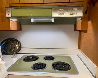 General Electric countertop cook stove with range hood WORKS GREAT!!