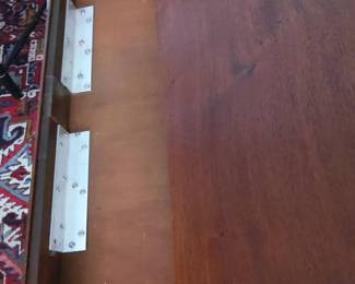 Please note that modifications have been done to the drawers