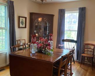 Maple double drop leaf dining table