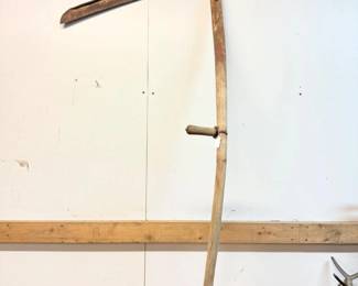 58 AntiqueFarmScythe