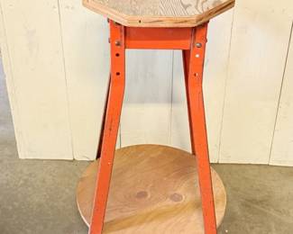 38 VintageIndustrialStyleStool