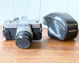 109 MinoltaSRT100Camera35mm1960s1970sWithCase