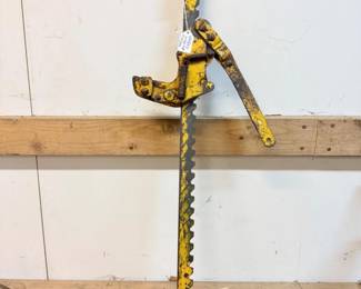 33 GoldenrodFenceStretcherSplicer