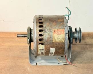 124 VintageMaytagElectricMotor