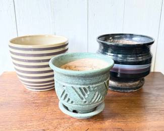 97 Setof3SmallMediumFlowerPots