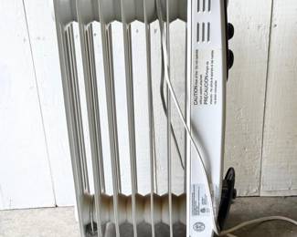 81 PelonisSpaceHeateronCasters