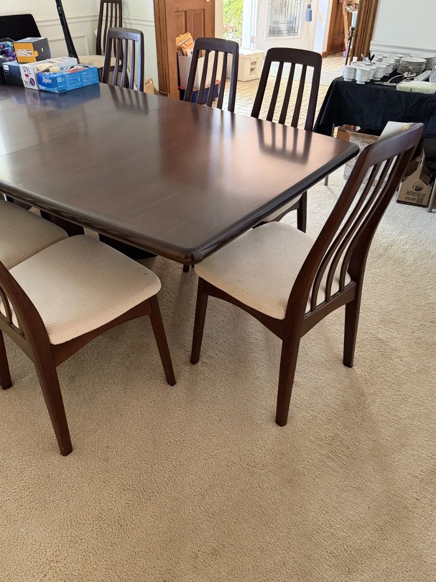 MID CENTURY MODERN DINING ROOM TABLE WITH 12 CHAIRS BY BENNY LINDEN IN VERY NICE CONDITION