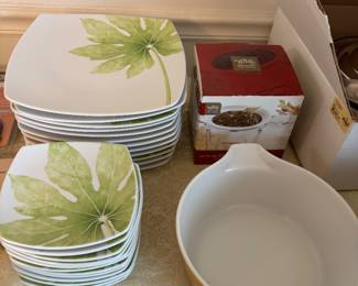 PALM LEAF DISHES, SERVING PIECES