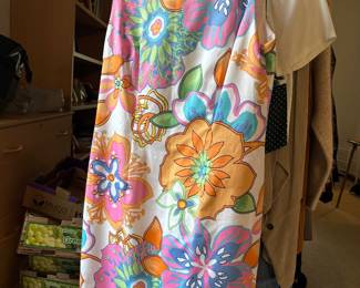TALBOTS SPRING FLORAL SHIFT DRESS