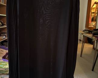 DESIGNER BLACK SWEATER