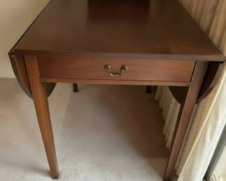 Mahogany Pembroke Drop Leaf Table