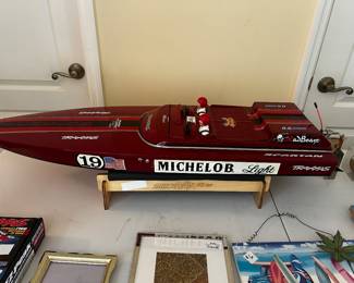 Racing boat model - with battery and remote$500 or best offer 