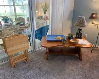 Drop leaf table, folding tables