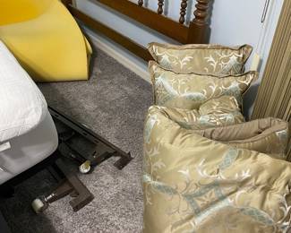 Blanket, headboard and bedframe