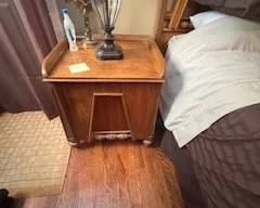 MID-CENTURY DANIEL JONES, Jr. BEDROOM SET