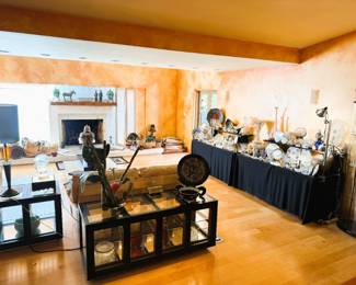 den lighted soda table