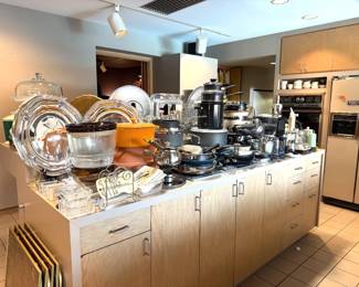 cook ware and small appliances