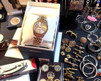 mans Seiko watch, cuff links & tie tacs