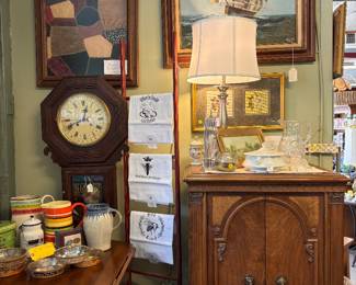 Cabinet has flip top.