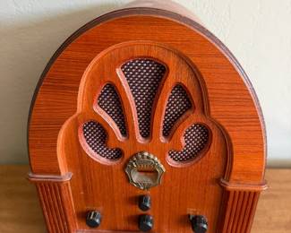 Norman Rockwell Replica Radio  Tape Player