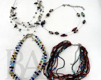 BEADED NECKLACE 