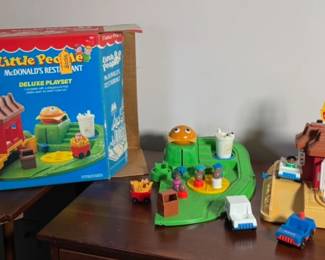 Vintage Fisher Price Little People McDonald's restaurant play set.