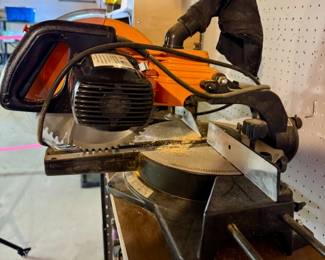 Chicago Electric 10" compound slide miter saw.
