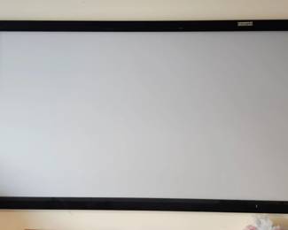 Projector screen